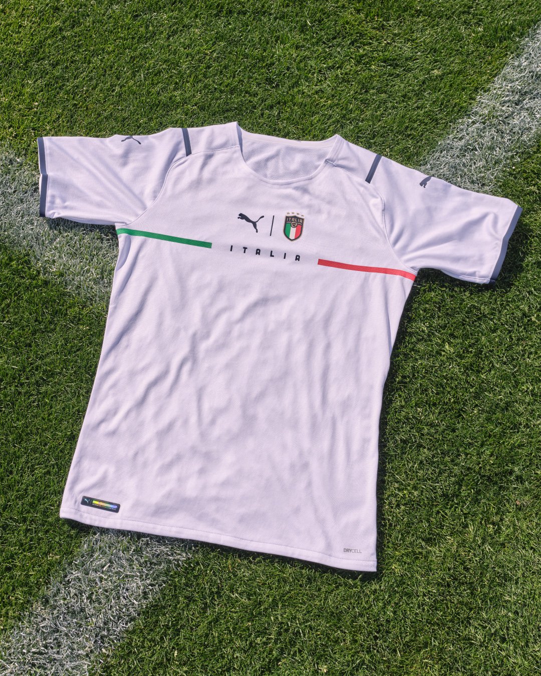 رونمایی از پیراهن دوم تیم ملی ایتالیا